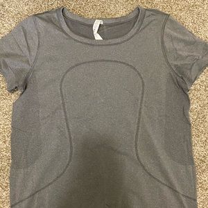 Lululemon swiftly tech relaxed tee size 10